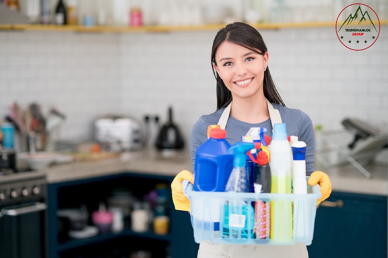 Dịch vụ vệ sinh quét dọn nhà ở quận 12 TPHCM