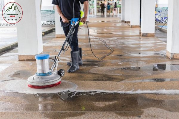 Thuê công ty vệ sinh công nghiệp ở quận 4 TPHCM