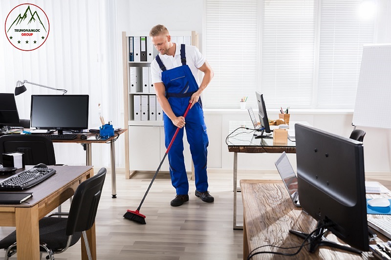 Thuê dịch vụ quét dọn văn phòng ở quận 10 TPHCM