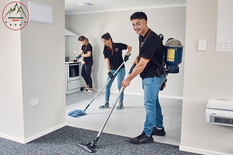 Thuê dịch vụ quét dọn văn phòng ở quận 10 TPHCM