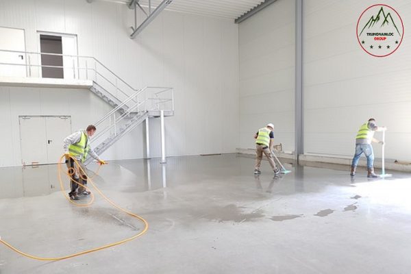 Thuê dịch vụ vệ sinh nhà xưởng ở quận 3 TPHCM
